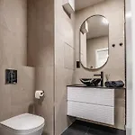 Zwirn Centre Apt, 2 Parking Space, Business&pleasure * 브라티슬라바