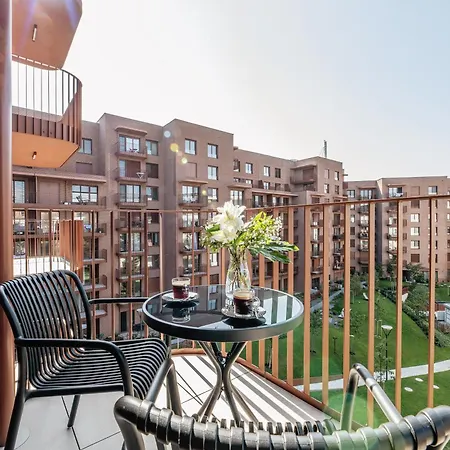 Zwirn Centre Apt,free Parking Business&pleasure Apartment *