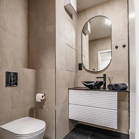 Zwirn Centre Apt, 2 Parking Space, Business&pleasure * Bratislava