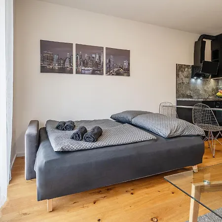 Zwirn Centre Apt, 2 Parking Space, Business&pleasure Bratislava