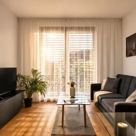 Zwirn Centre Apt, 2 Parking Space, Business&pleasure * Bratislava