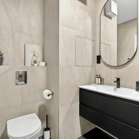 Zwirn Centre Apt, 2 Parking Space, Business&pleasure * Bratislava