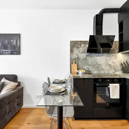 Zwirn Centre Apt, 2 Parking Space, Business&pleasure Bratislava
