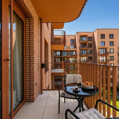 Zwirn Centre Apt, 2 Parking Space, Business&pleasure Bratislava